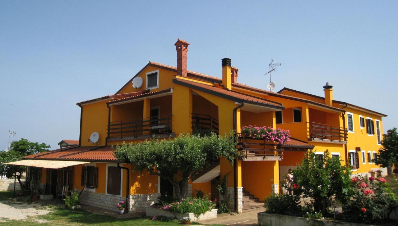 Apartments Valentina Umago Esterno foto